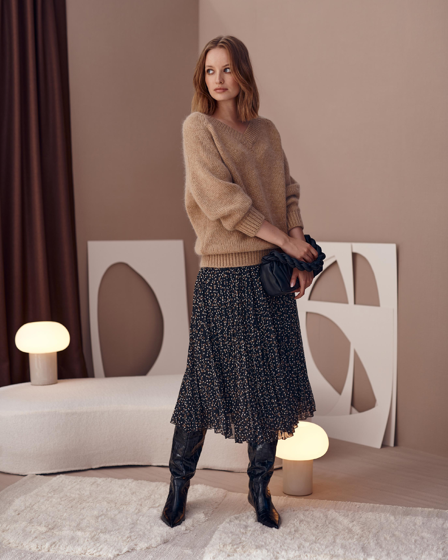 Omar Beige sweater