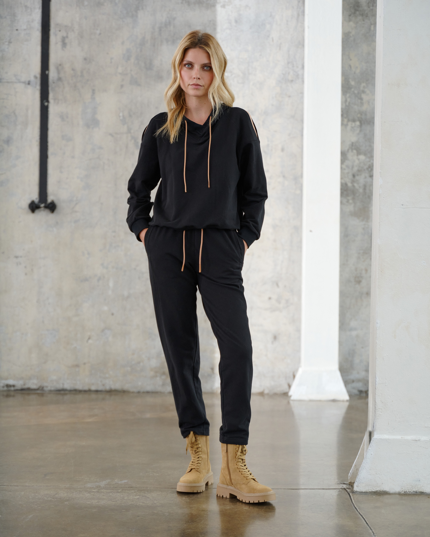 Elmo Sweatshirt Black