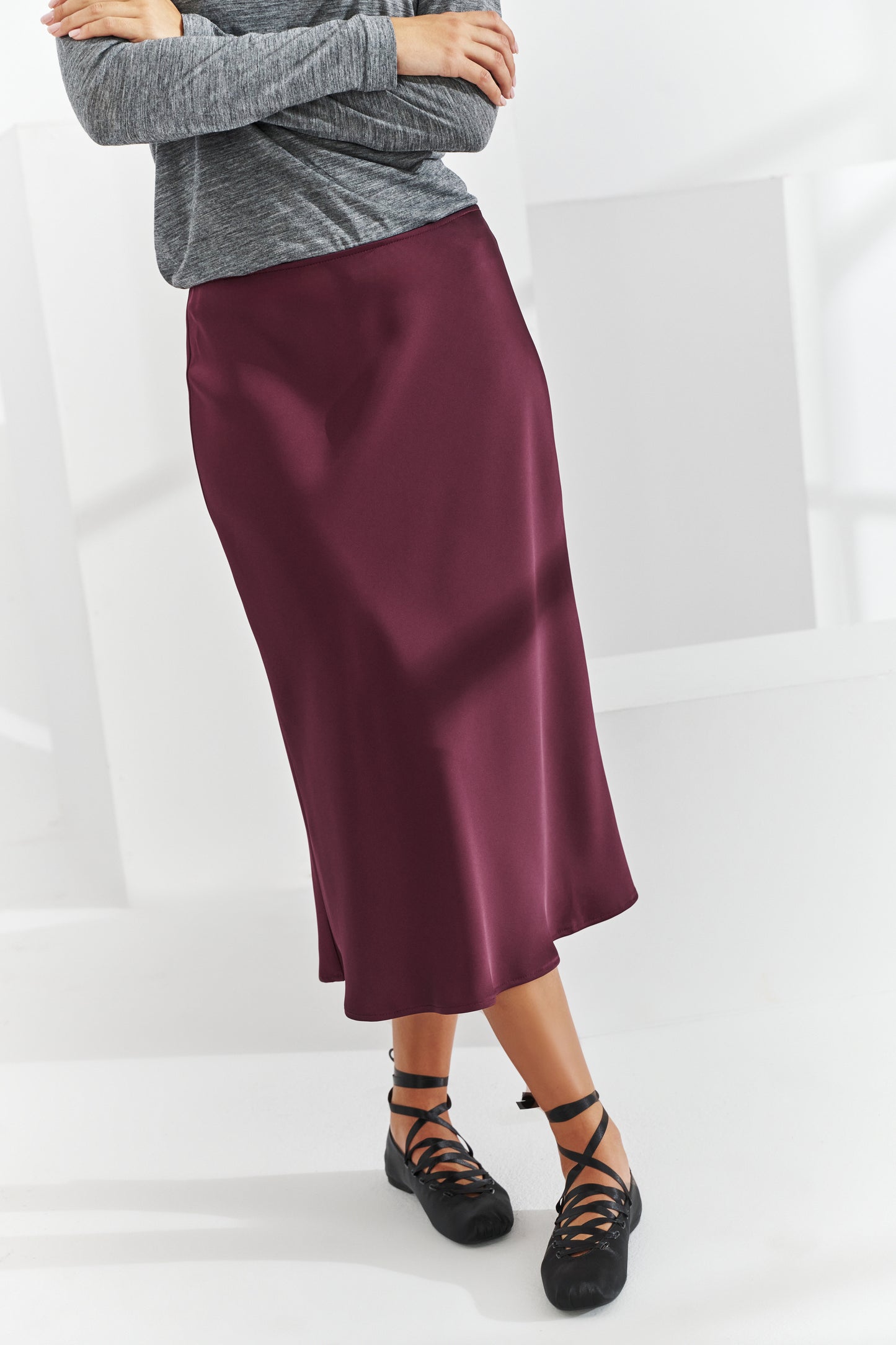 La jupe bordeaux de Jenny