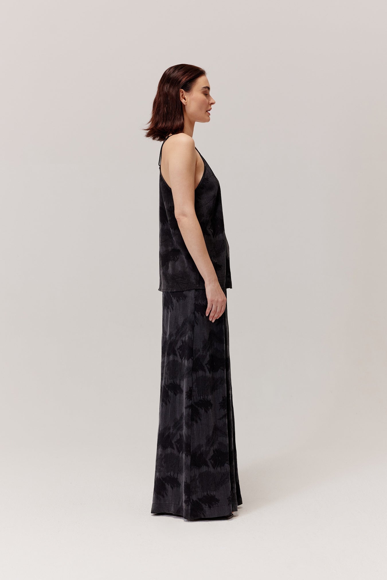 Spodnie z wiskozą i lyocellem Flam czarne