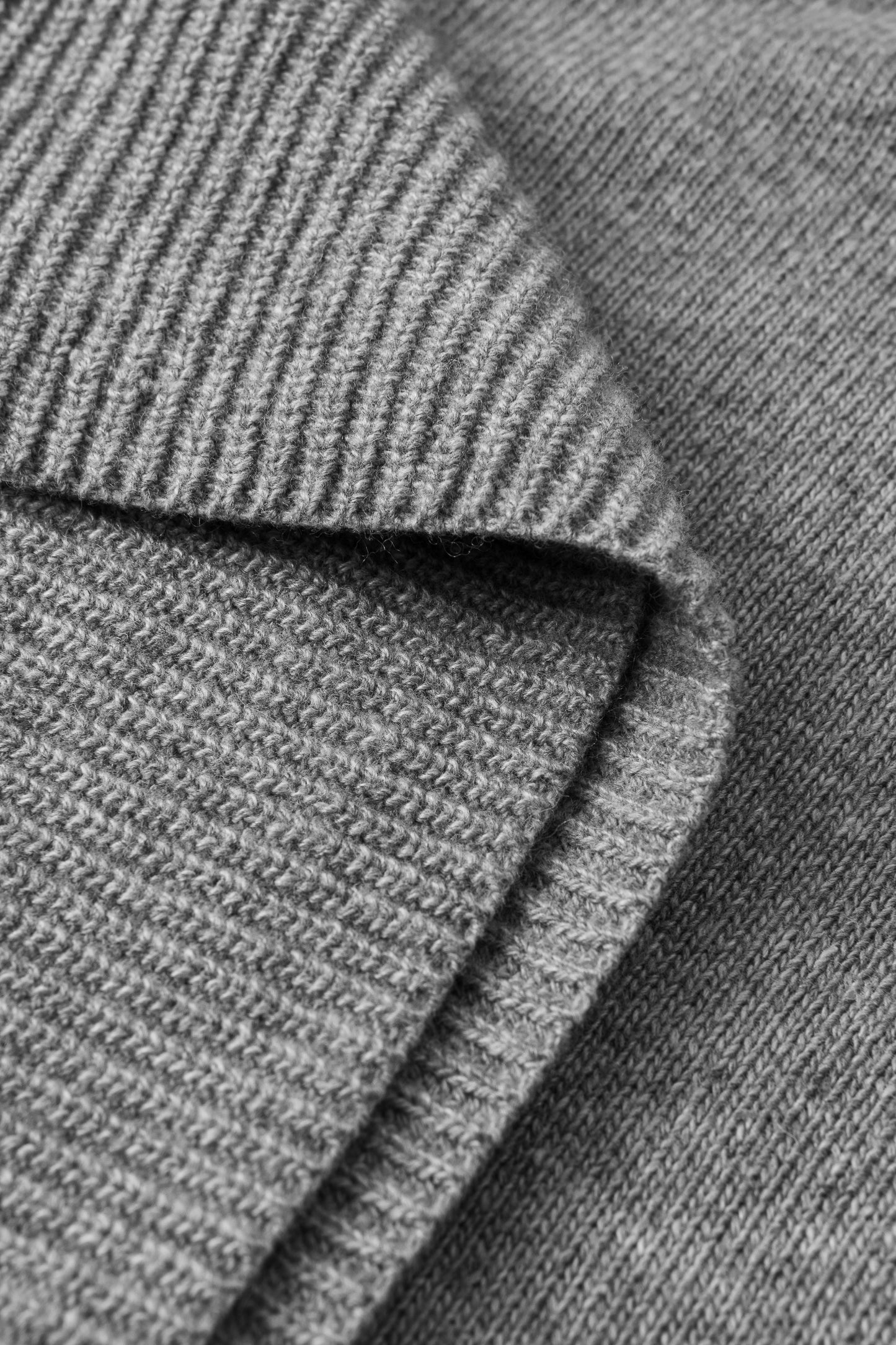 Sweter z kaszmirem Adore szary