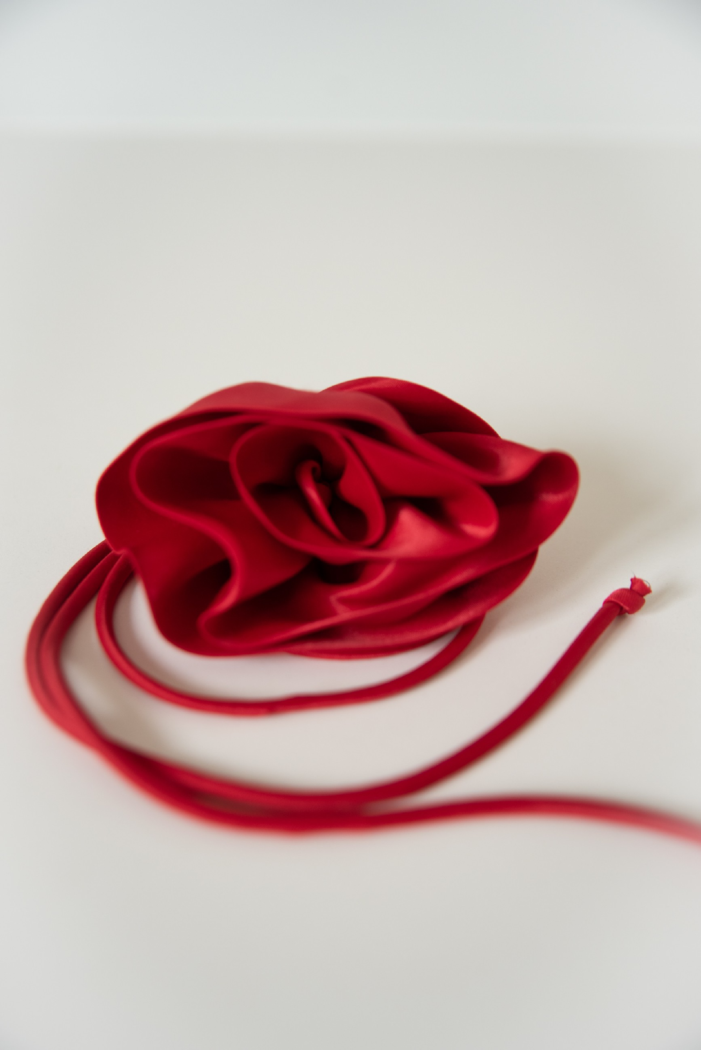Flower Neck Bella Red