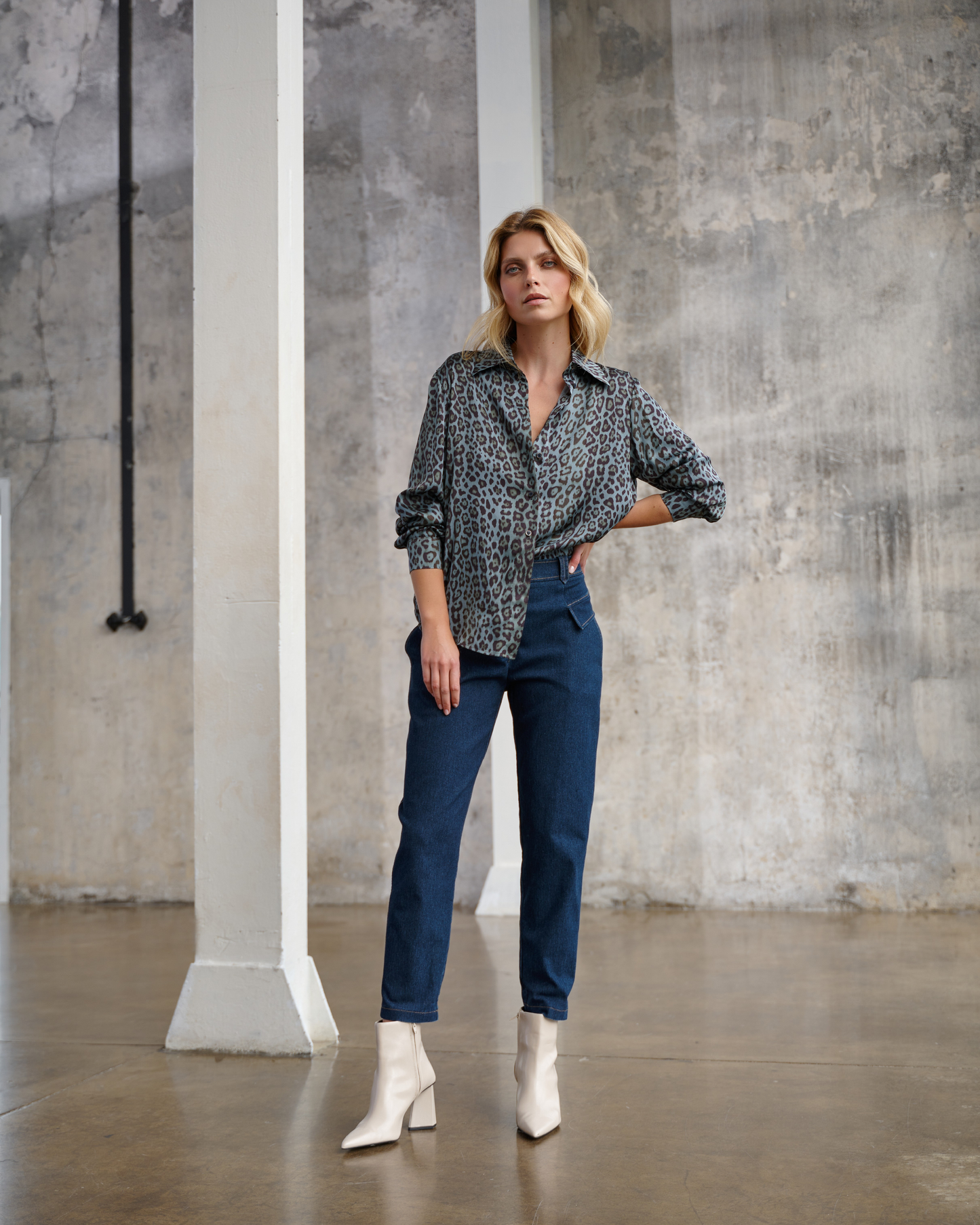 Ilo Jeans Navy blue pants