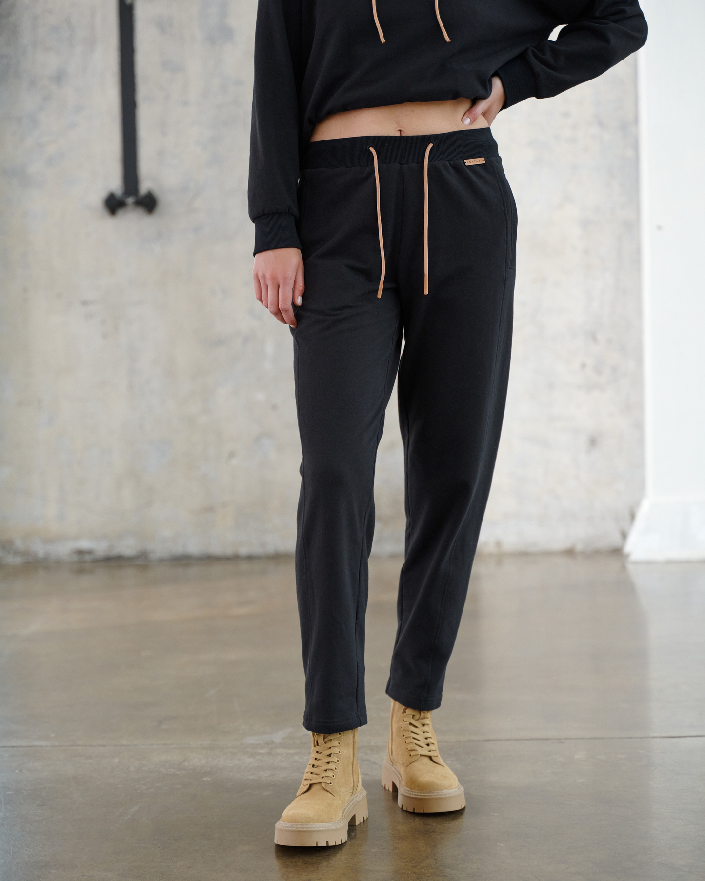 Elmo Pants Black