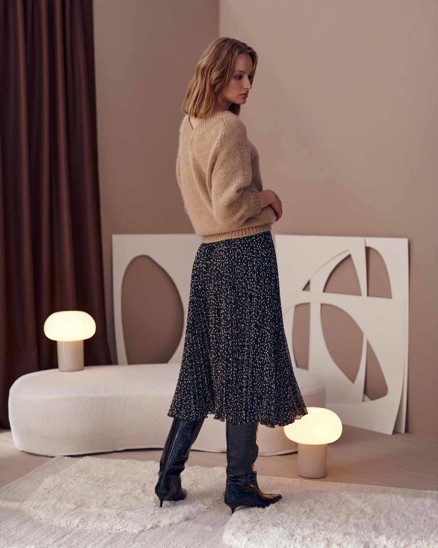 Omar Beige sweater