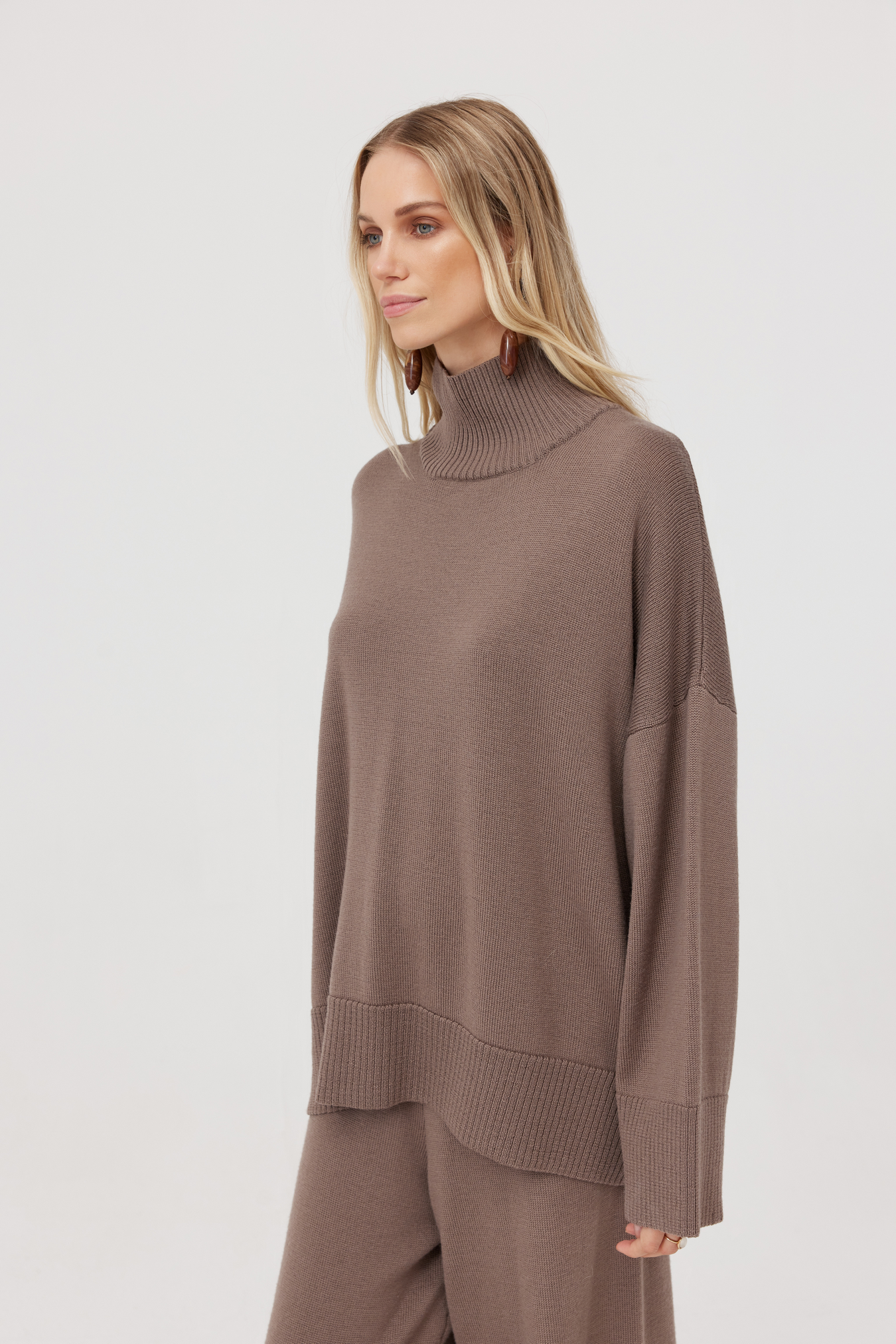 Sweter z wełny merynosa Mero mocca