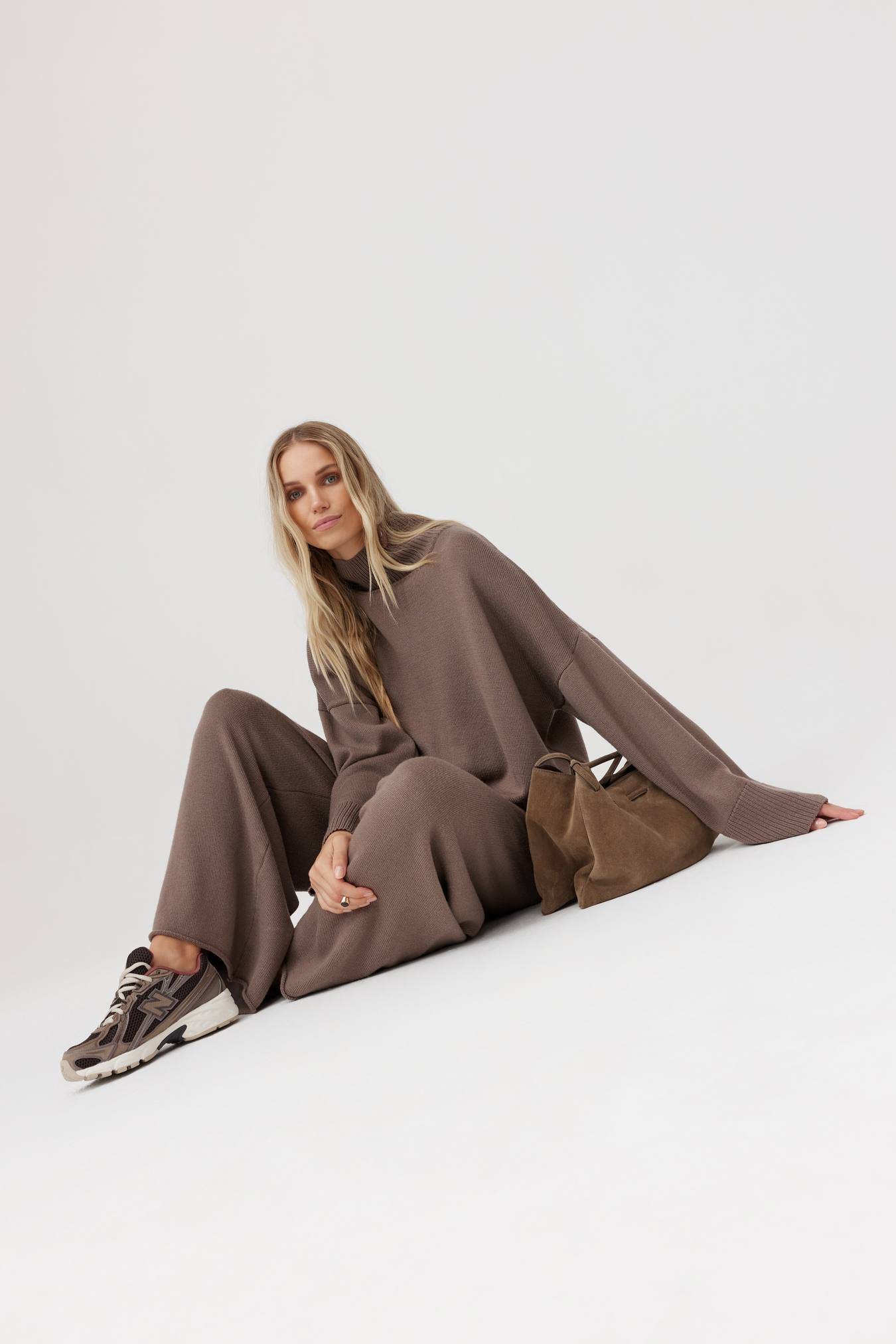 Sweter z wełny merynosa Mero mocca